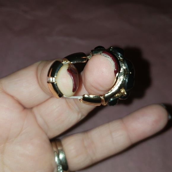 Ring - Picture 4 of 4